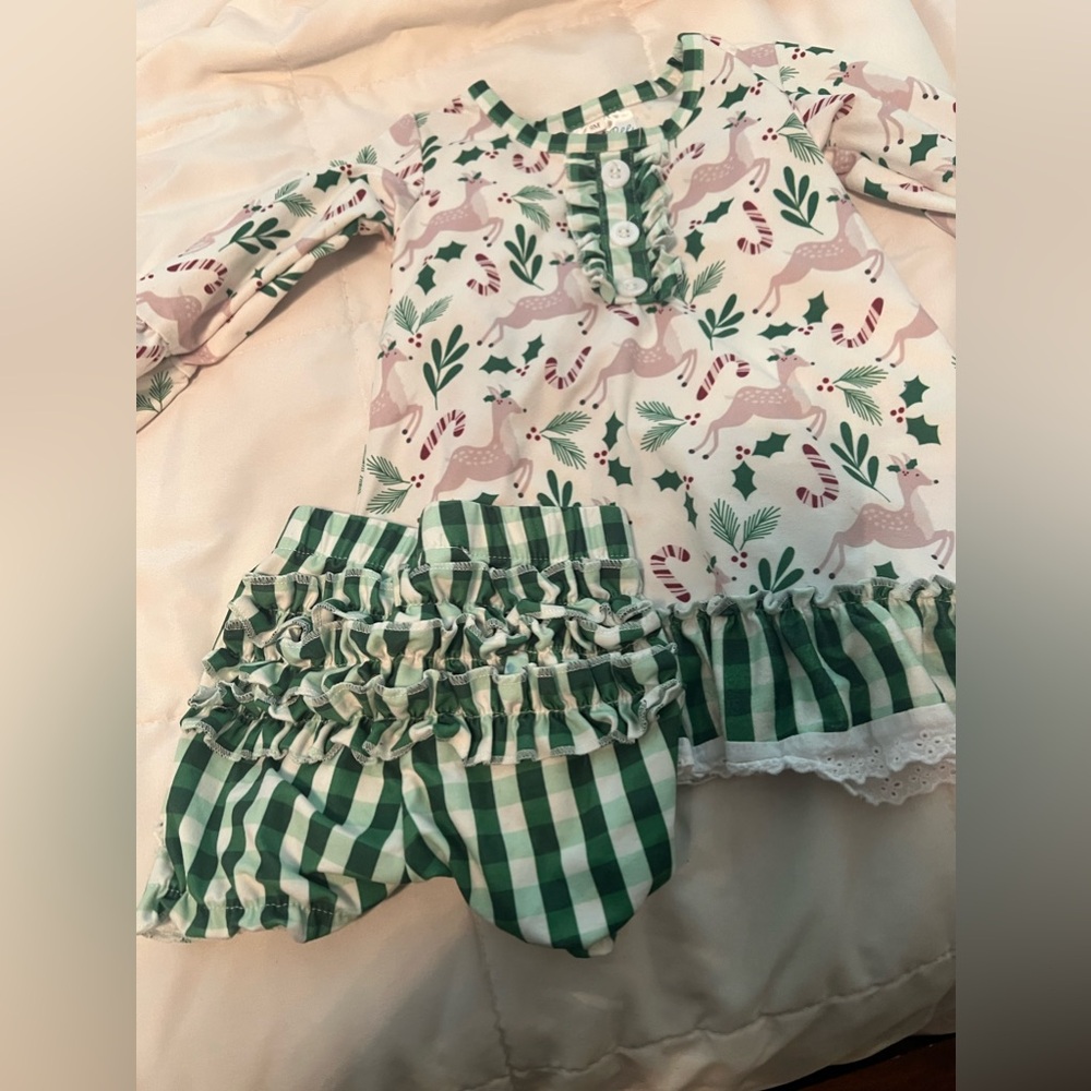 Sugar Bee boutique! adorable holiday nightgown, and bloomers 9mon